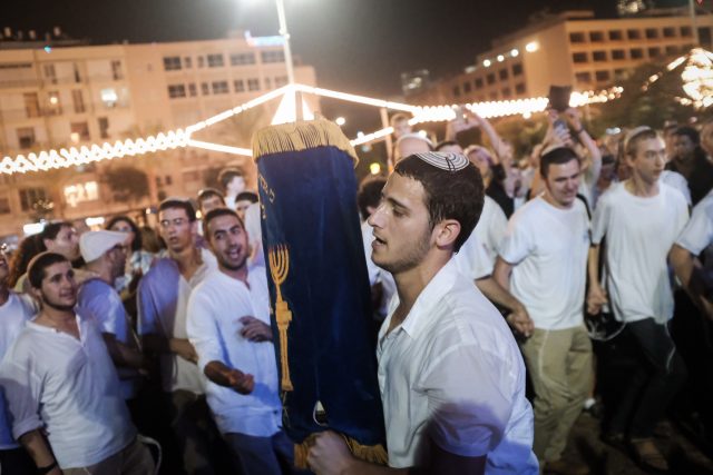 תלמידי ישיבת תל אביב