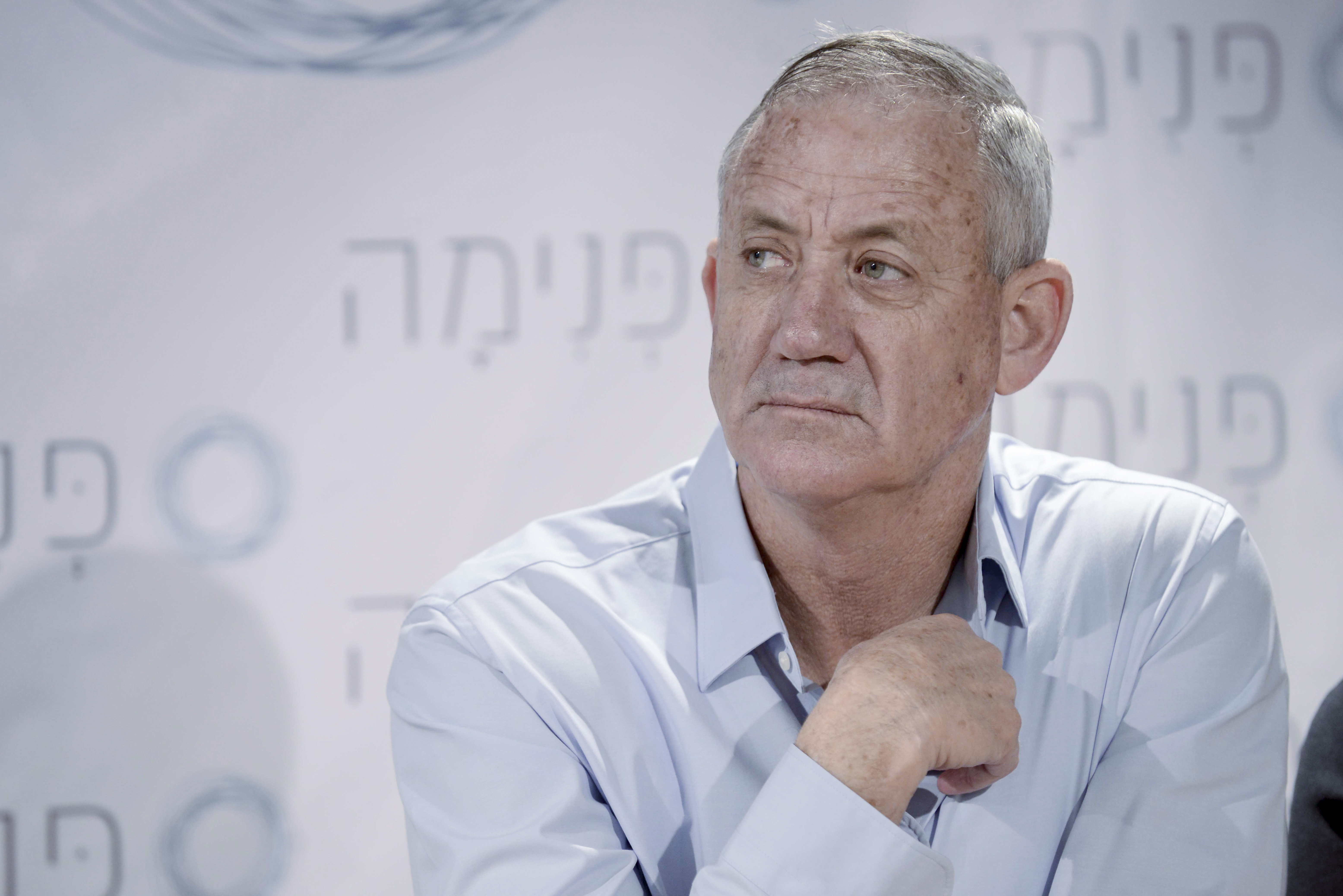 איראן פרצה לטלפון של גנץ ושאבה ממנו את כל המידע