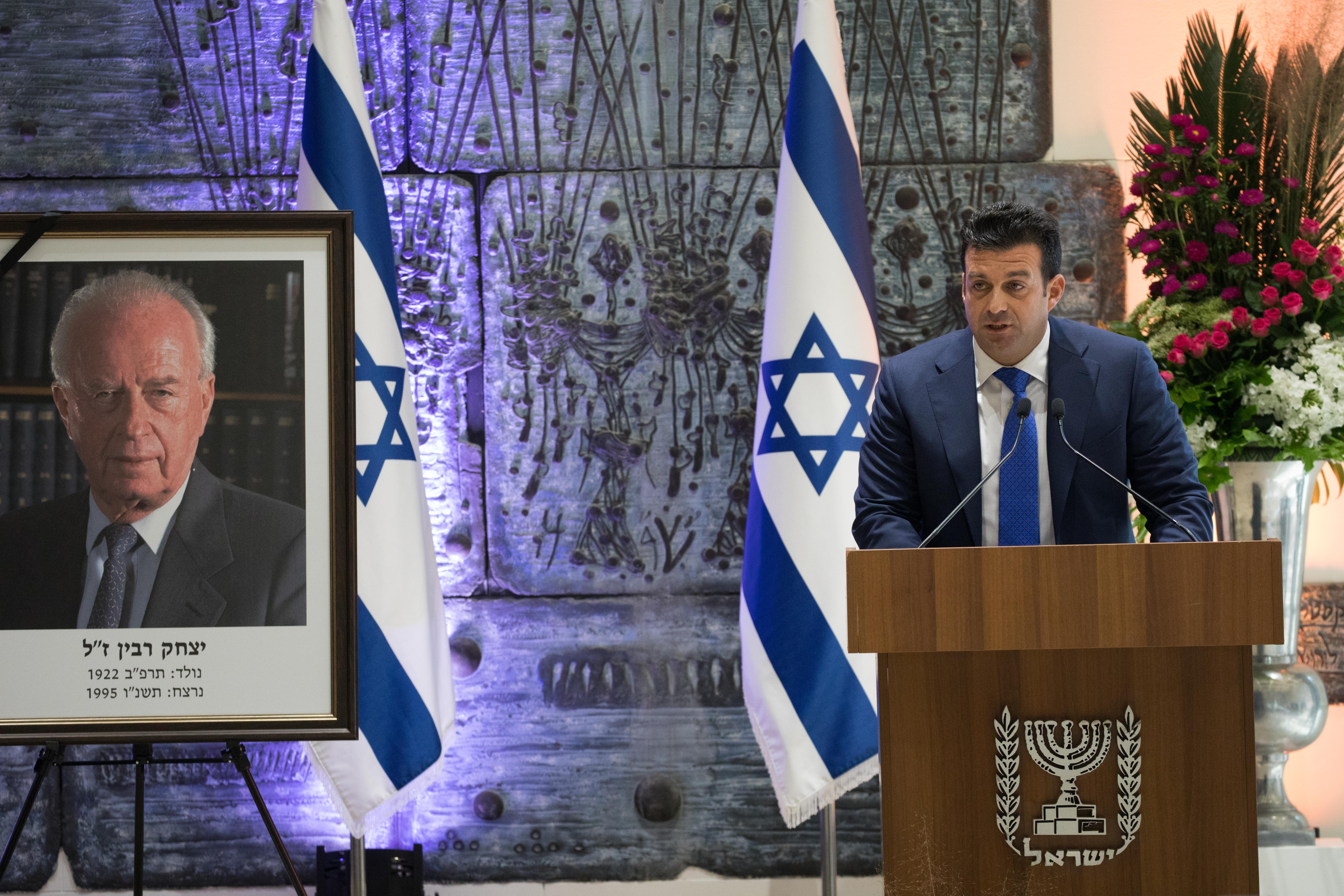 בטקס הממלכתי: נכדיו של רבין תקפו את נתניהו