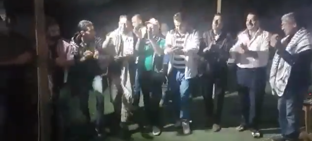 מביש; בחאן אל אחמר חוגגים. צפו