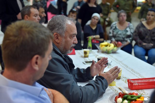 "זו לא מחאה עממית אלא אלימות מאורגנת"