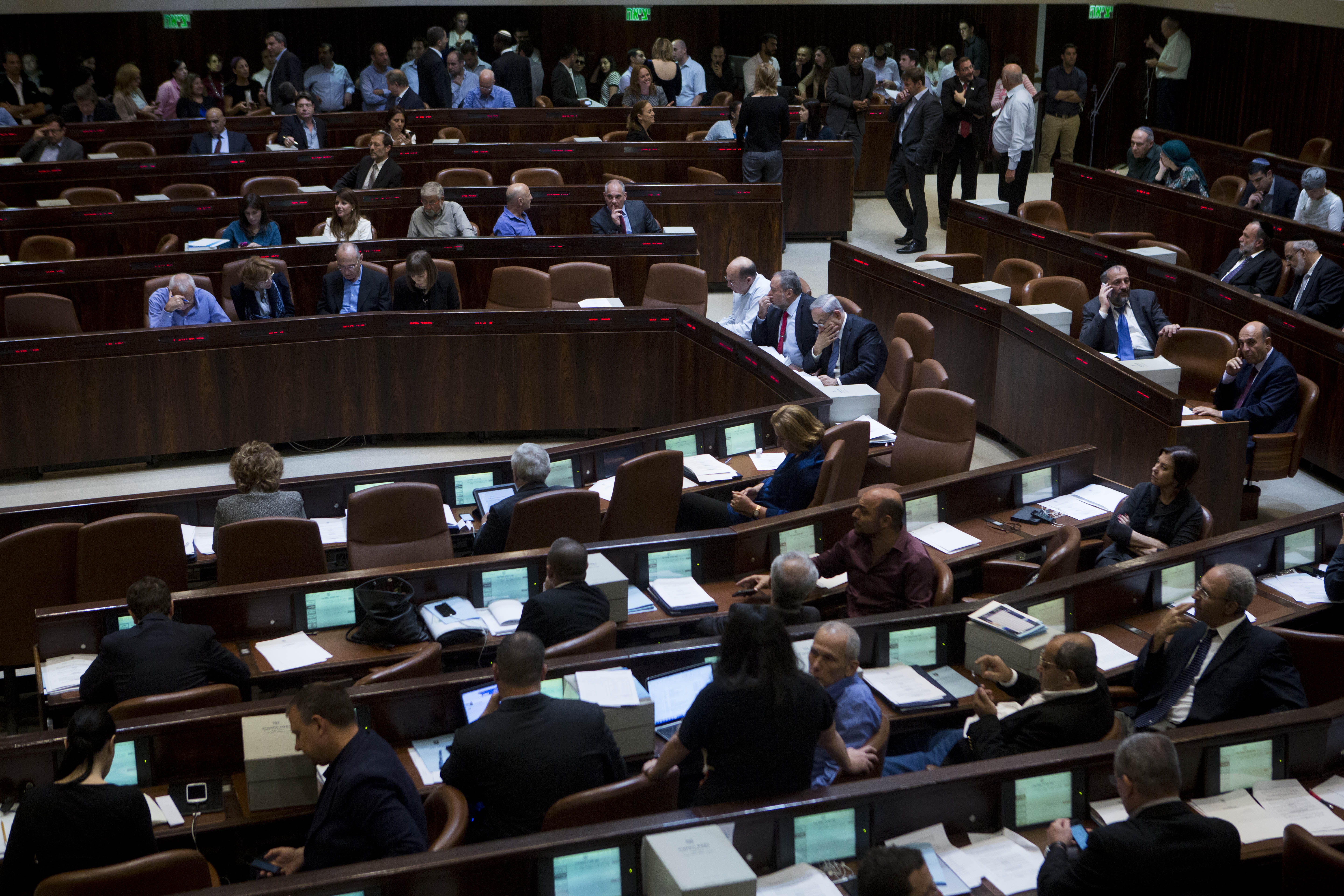 ניצחון קטן: האופוזיציה משכה את חוק פיזור הכנסת