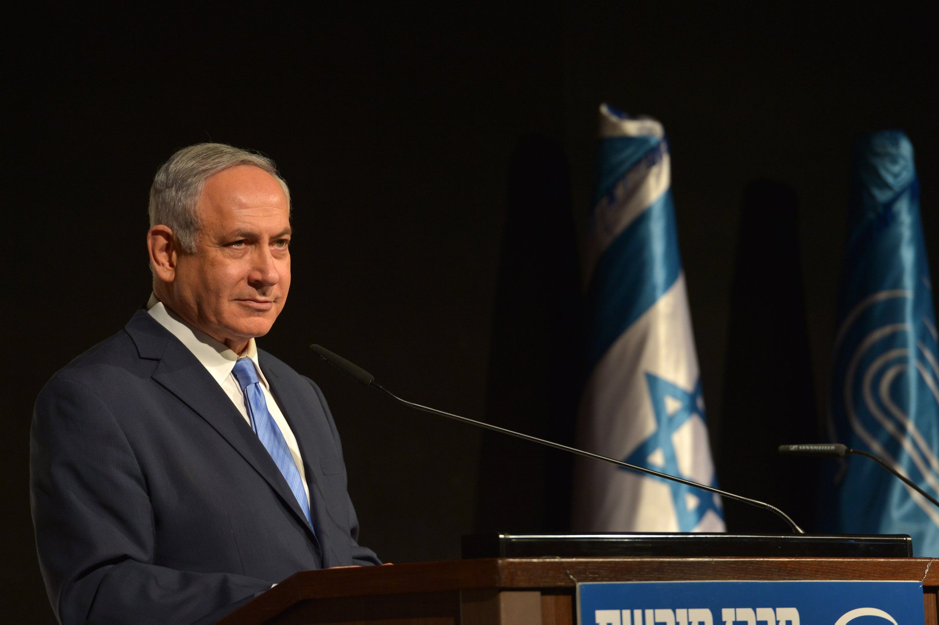 ראש הממשלה ימריא הלילה לפריז, בלי פגישה עם פוטין