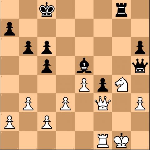 לאחר המסע ה-31 במשחק הראשון. צילום מסך: chessgames