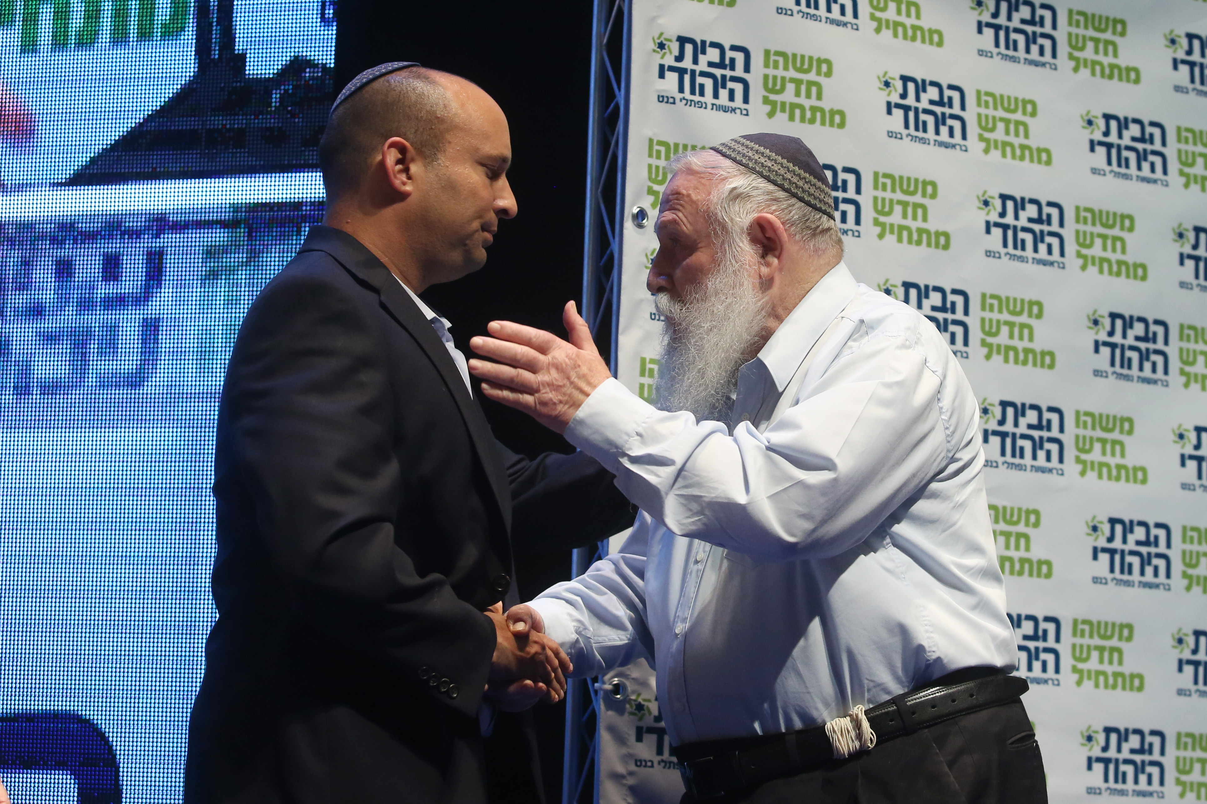 בגלל הקמת המפלגה: בנט לא ישתתף בסיום הש"ס