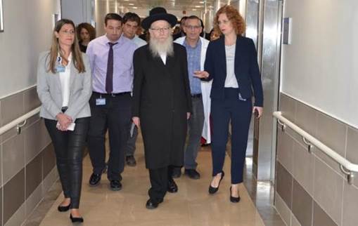 סגן שר הבריאות יעקב ליצמן ביקר במרכז הרפואי וולפסון