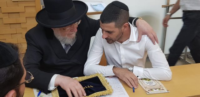 חתונה בהפתעה: שרון גל החזיר גרושתו