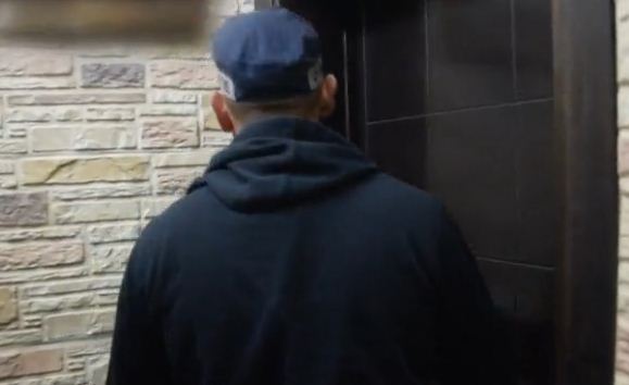 'רשיון להרוג'•צפו: כך פשטה המשטרה על בתי ה'רופאים'