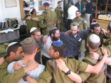 'נתוני הגיוס הם לא כבוד למגזר אלא פצצה מתקתקת'