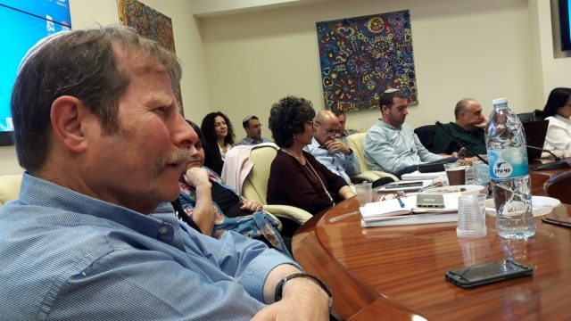 צפו: נפתלי בנט ומנכ"ל משרד החינוך נפרדים מראש החמ"ד