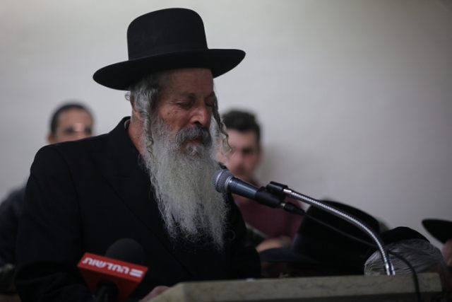 "ילד קדוש, כולך אהבה, כולך נתינה, כולך נשמה"
