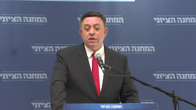 גבאי מפטר את ליבני