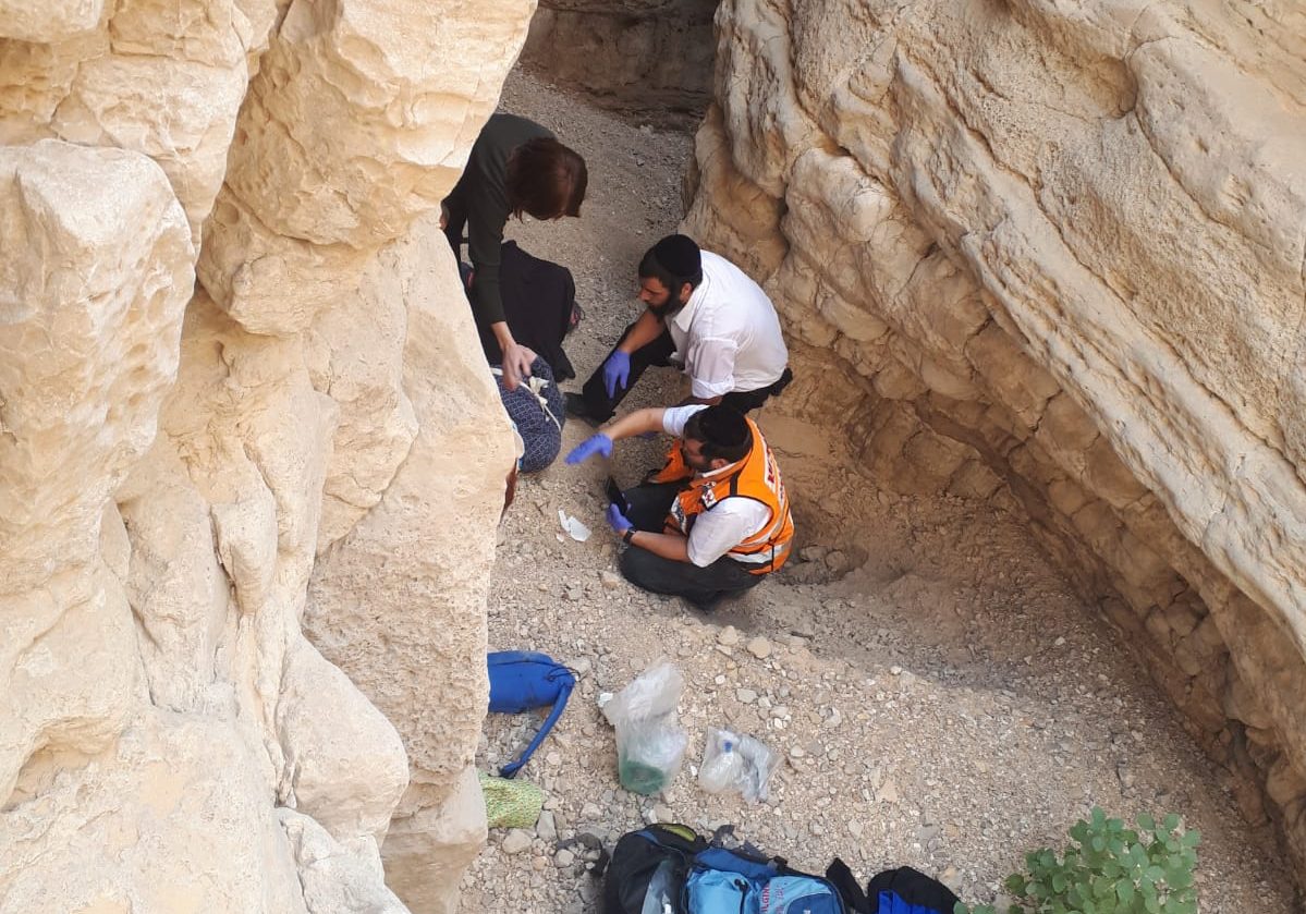 נערה נפלה מגובה בטיול בנחל זוהר ופונתה במסוק