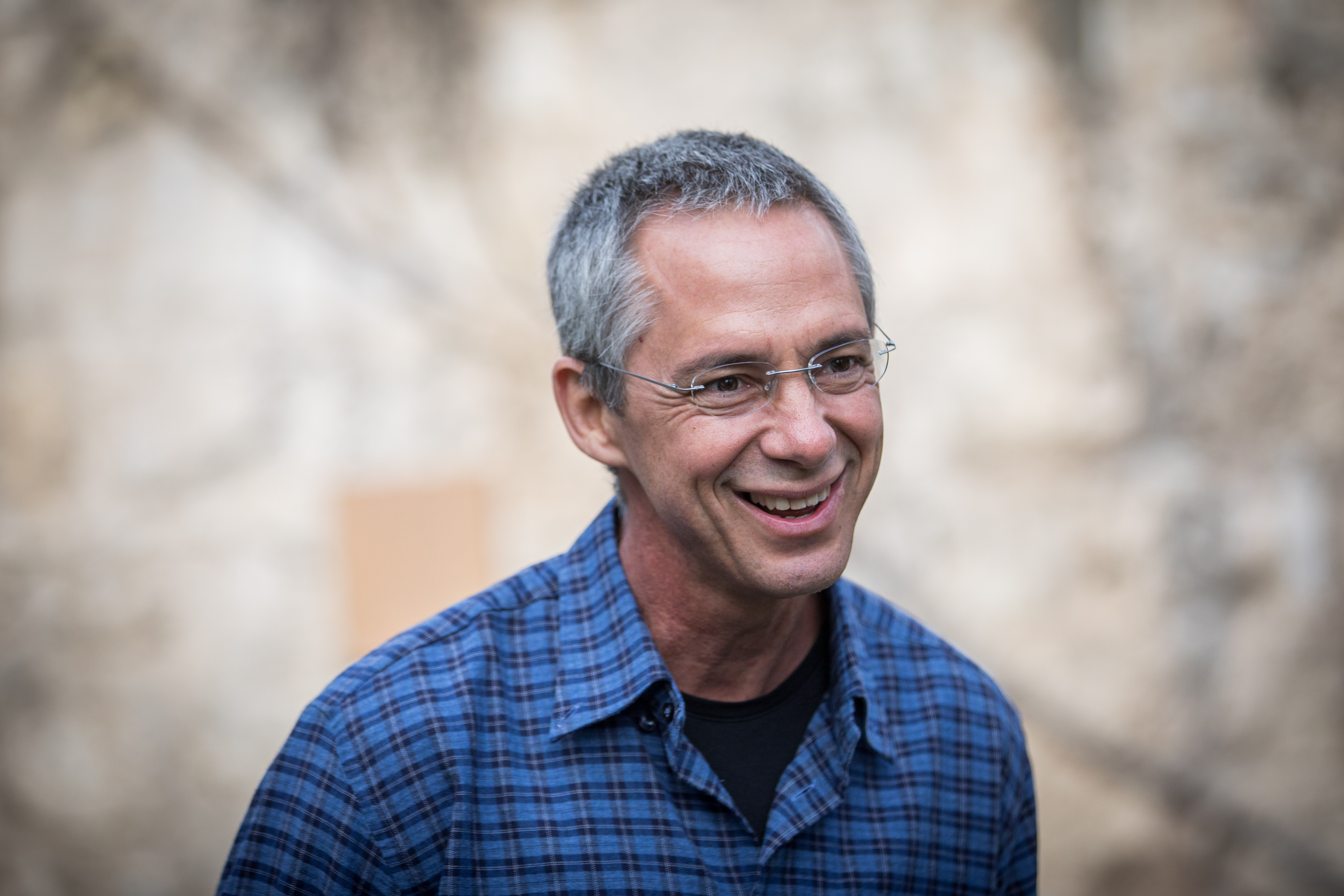 מגורשי גוש קטיף: "תשאירו את גלעד שרון בחוץ"
