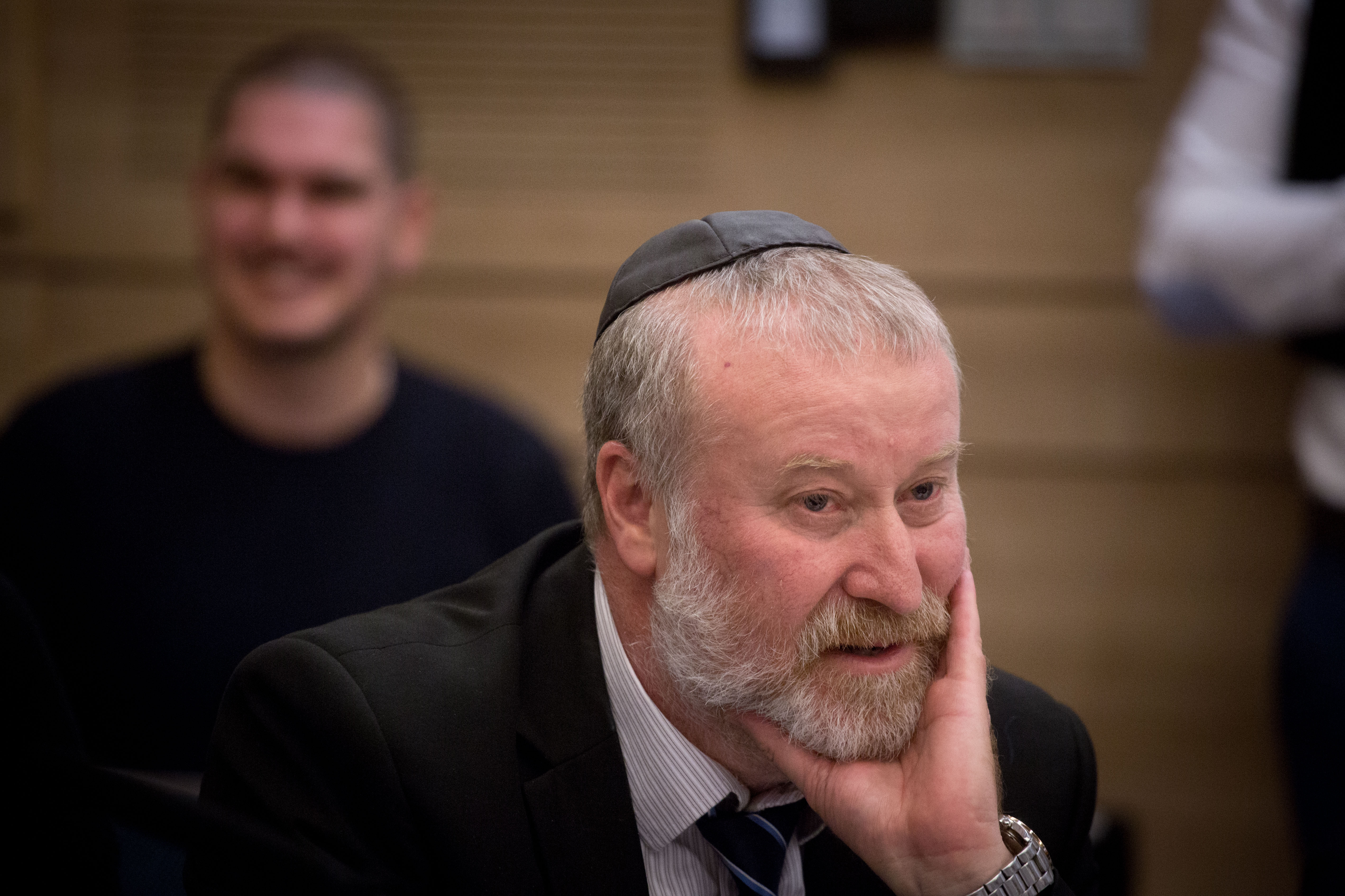פעילי שמאל נחקרו בחשד להשחתת קבר אבי היועמ"ש