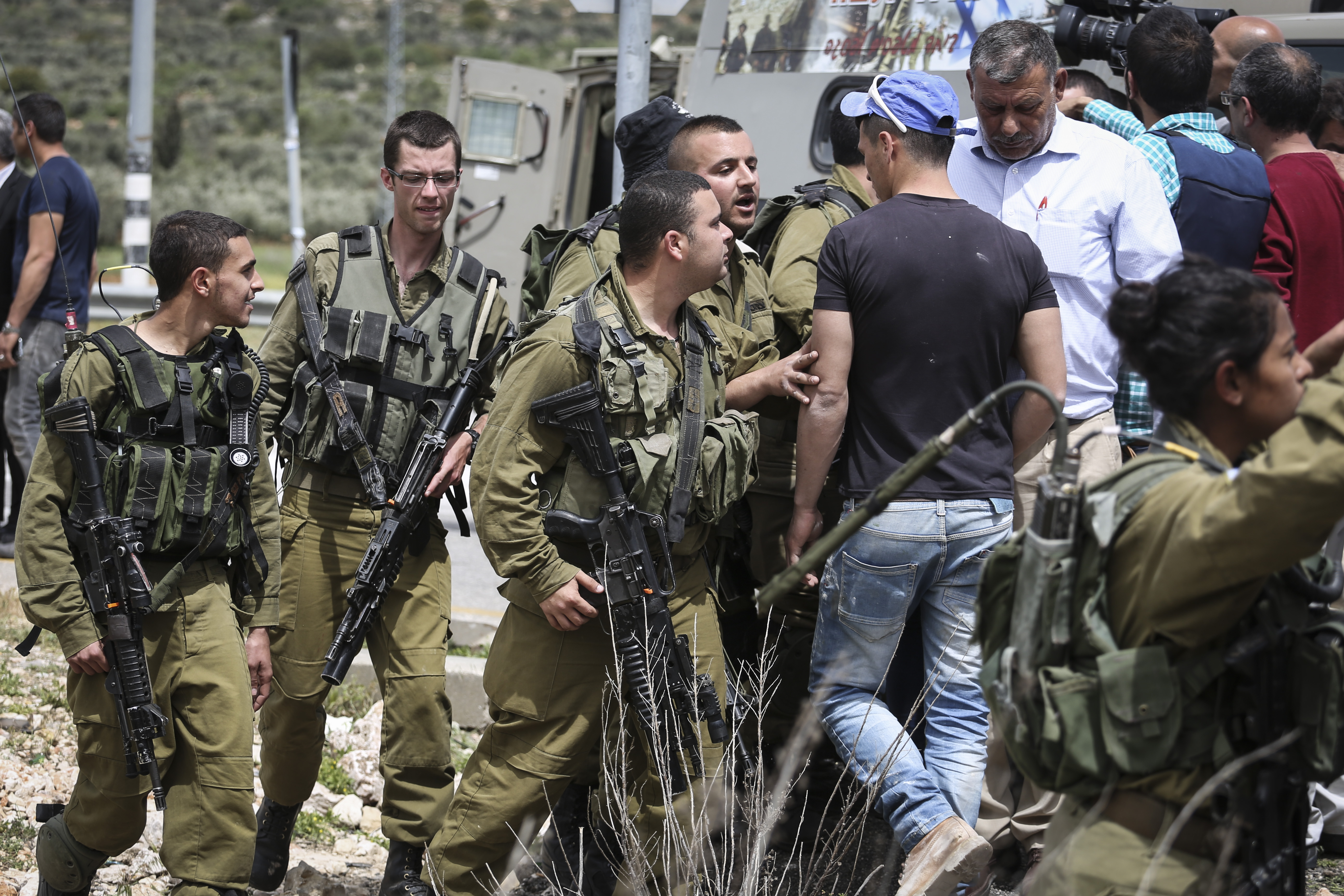 אירוע ירי חריג בעדי עד: תושב נפצע, מחבל נהרג