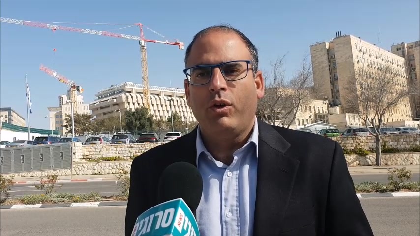 צחי דיקשטיין ערוך