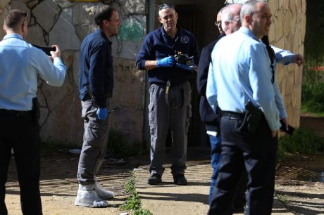 המומים וכואבים: תיעוד חילול בית הכנסת בירושלים
