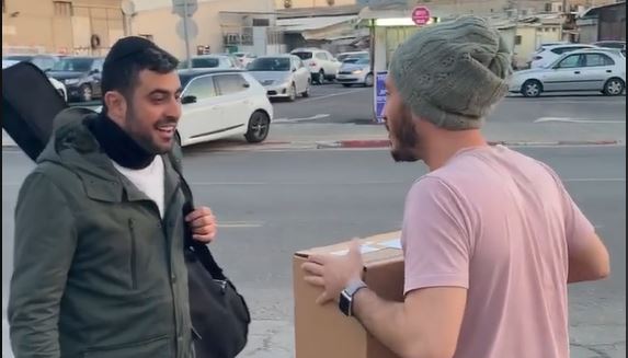 צפו: המתנה המרגשת שקנה נתן גושן לישי ריבו