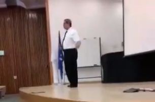 צפו: מופע הסטנדאפ של המפכ"ל לשעבר רוני אלשיך
