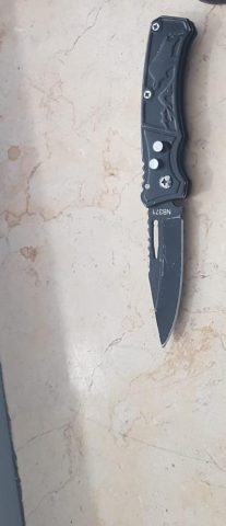 הסכין שנתפסה על אחד מהמחבלים (קרדיט: דוברות המשטרה)