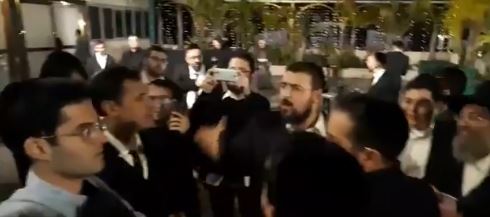 צפו: הכתב הותקף, דרעי התקשר להתנצל