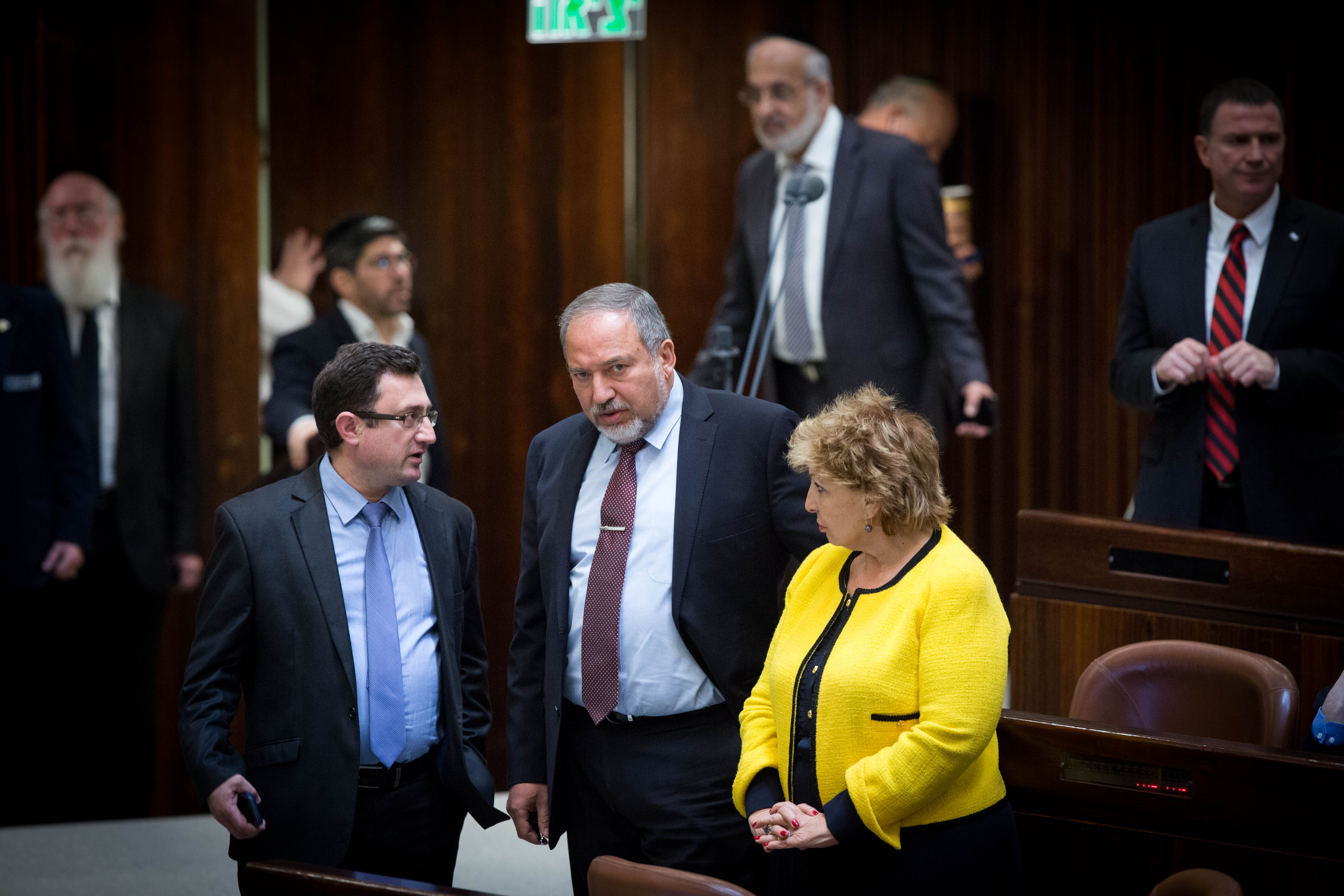 הח"כ מישראל ביתנו פורש מהפוליטיקה