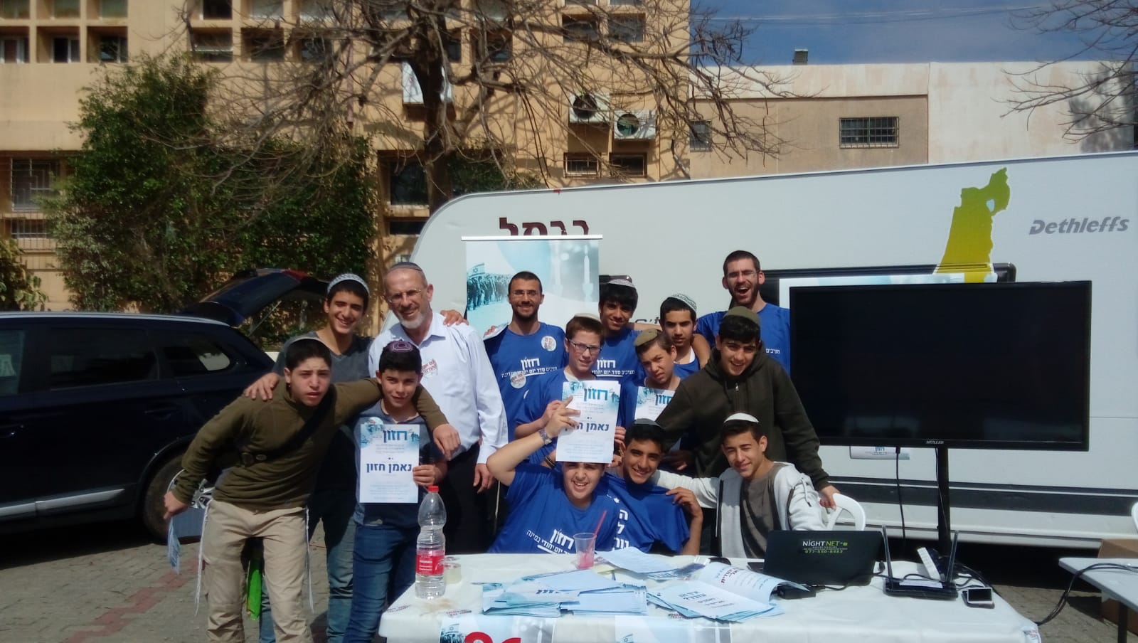 מציבים סדר יום יהודי: 120 אלף חתימות ב- 36 שעות