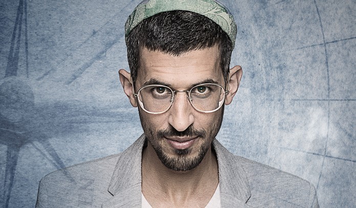 בכיוון הנכון: כוכב "דה וויס" הסרוג בסינגל חדש