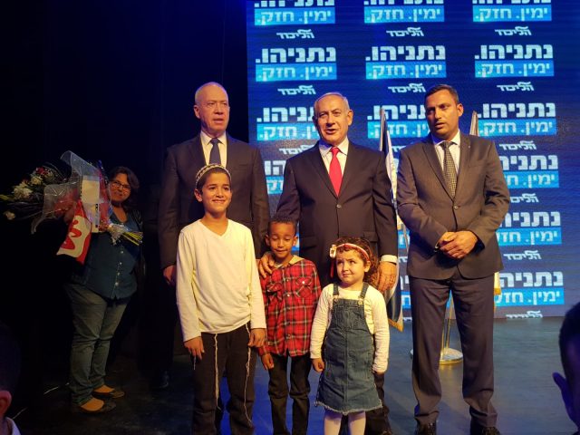 נתניהו עם ילדי הגרעין התורני