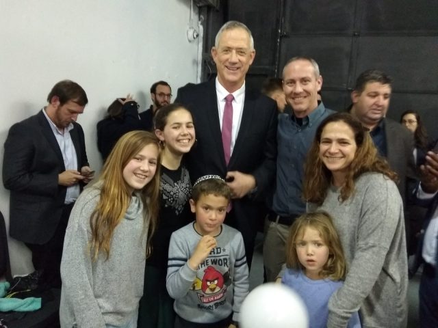 הכר את המועמד: חילי טרופר- כחול לבן