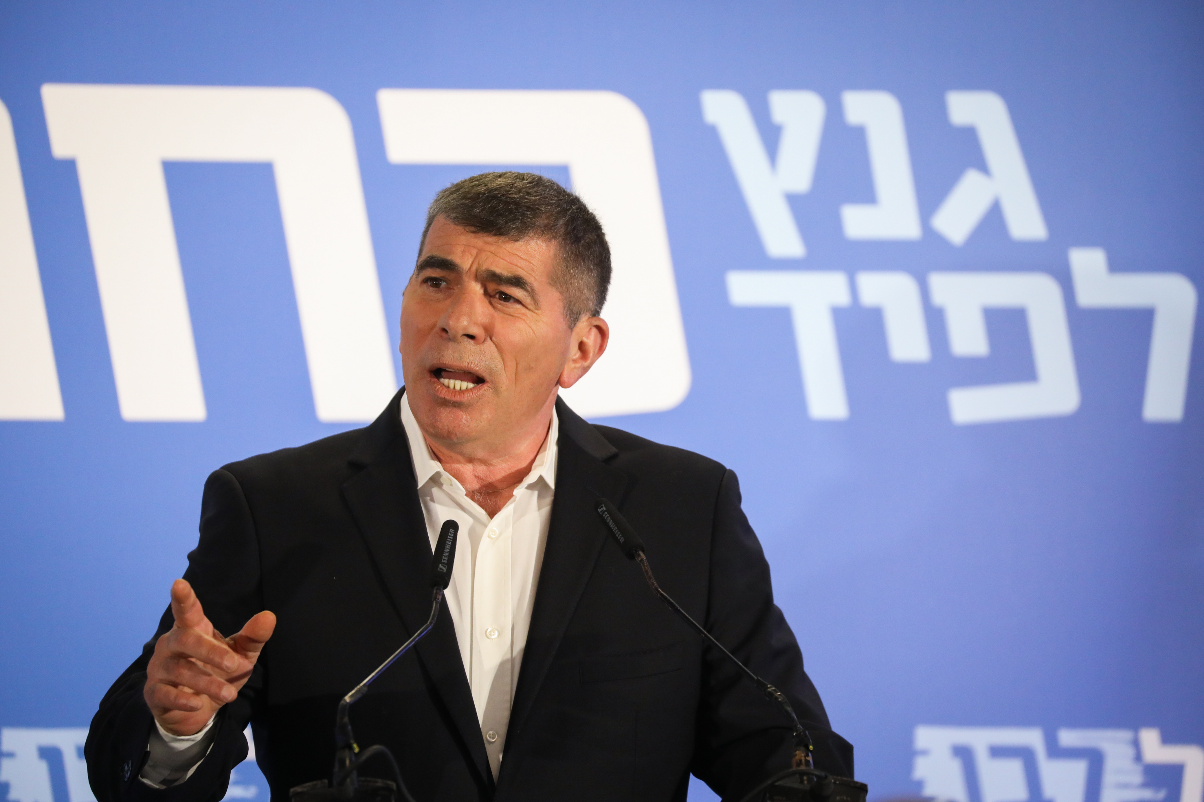 אשכנזי בראיון: "באוהל שלי אני מדבר כמו גולנצ'יק"