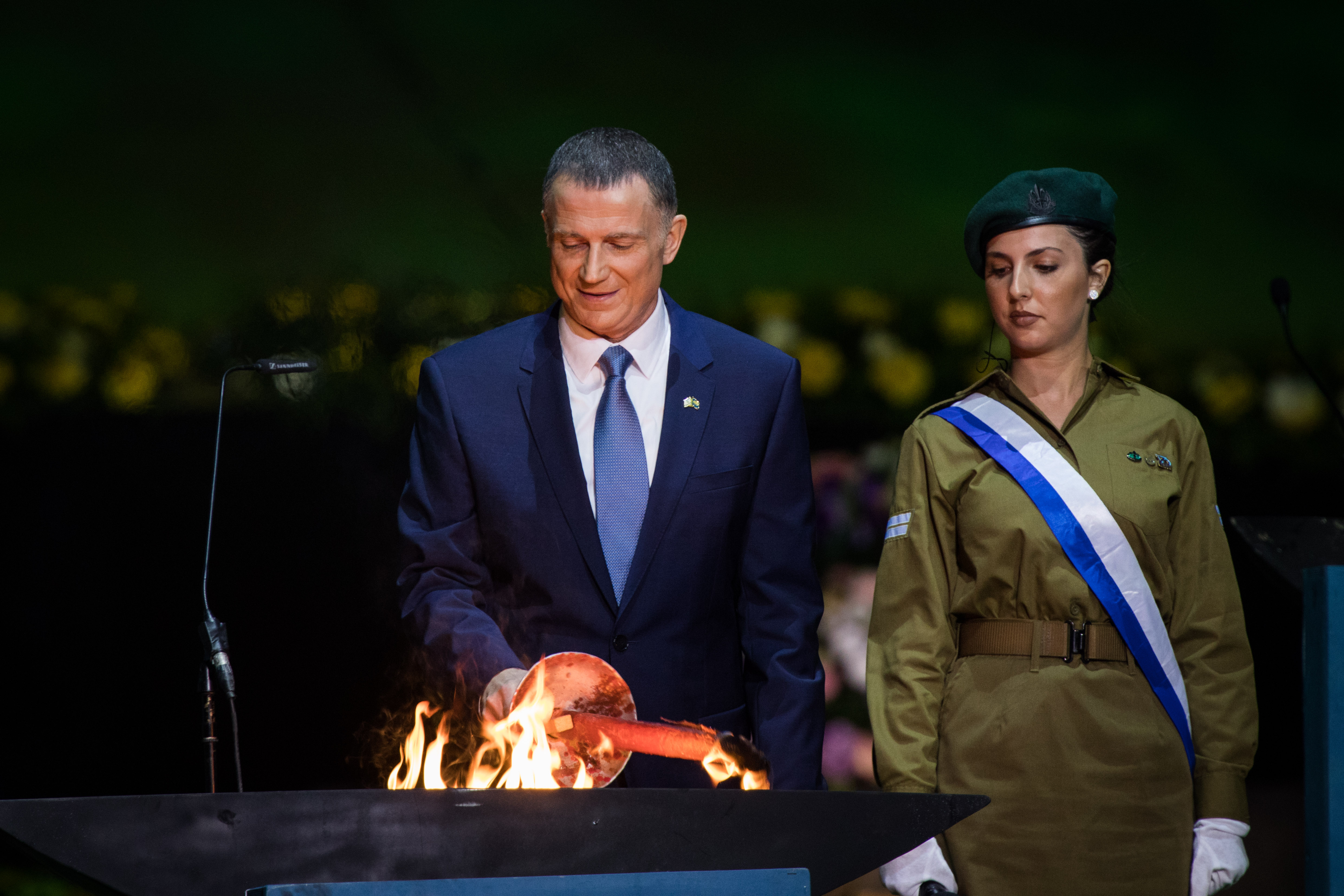 אלו המנחים המתחזקים שנבחרו לטקס המשואות