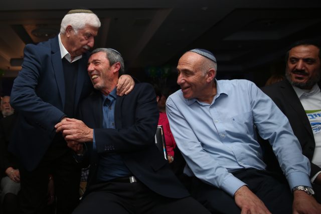 גלרית סרוגים • השקת קמפיין של איחוד מפלגות הימין