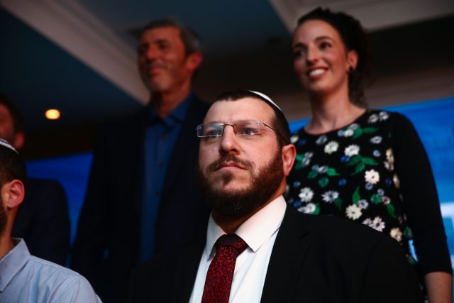 גלרית סרוגים • השקת קמפיין של איחוד מפלגות הימין