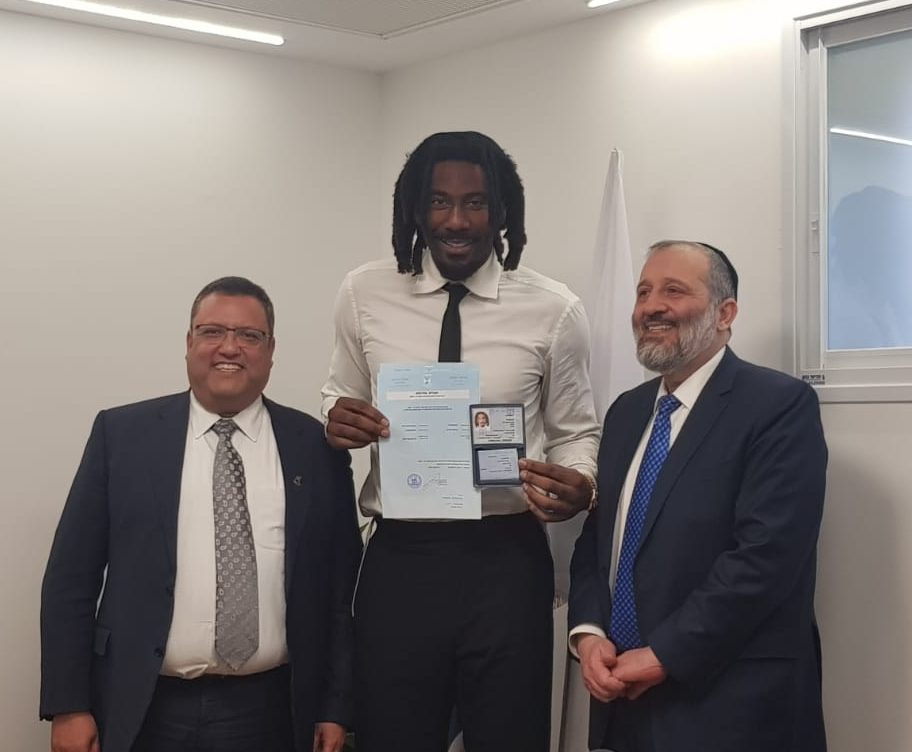 ועכשיו זה רשמי: אמארה סטודמאייר אזרח ישראלי