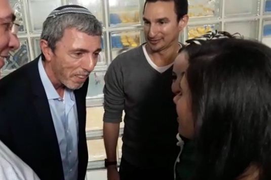צפו: כשאיילת שקד פגשה את הרב רפי פרץ