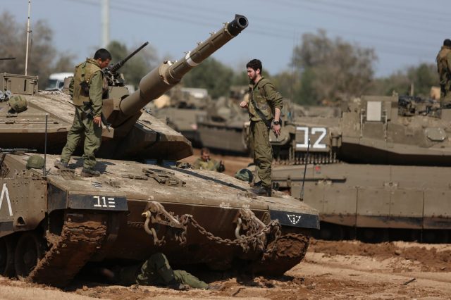 צה"ל תוקף ברצועת עזה, רקטה שוגרה לאשקלון