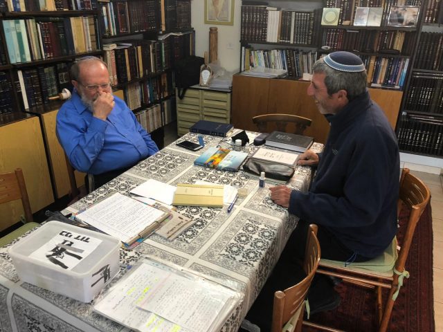 עם הרב אלי סדן