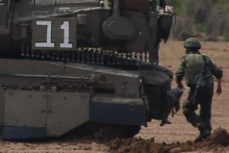 גלריה: הדרום חוזר לשגרה, צה"ל נערך לתקיפה