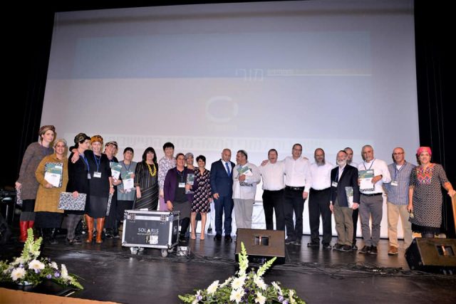 הצדעה למנהיגי החינוך ומורי המאה בחמ"ד