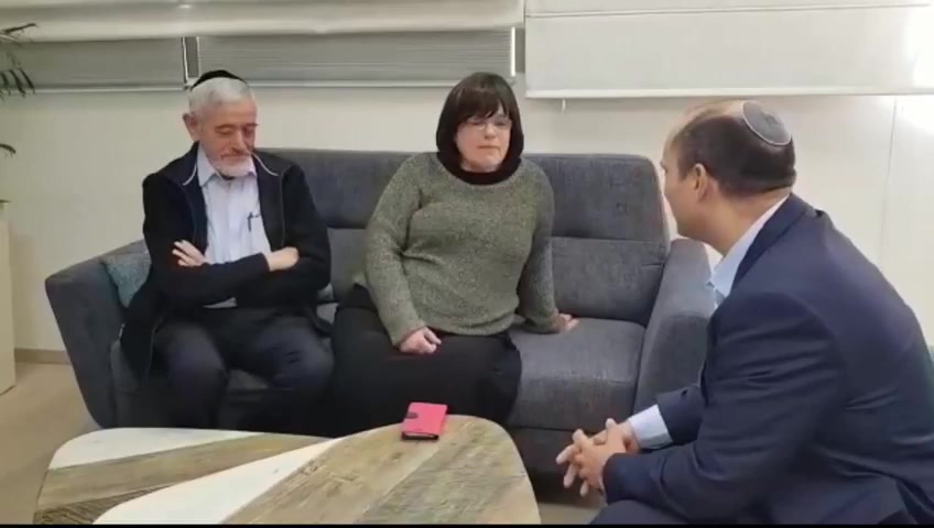 WhatsApp Video 2019-04-02 at 13.13.17