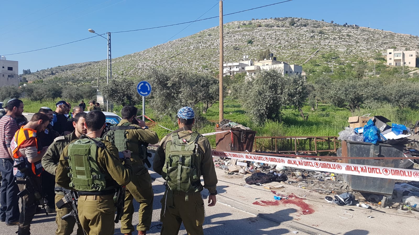 חווארה: האב ירה במחבל שניסה לדקור את בתו