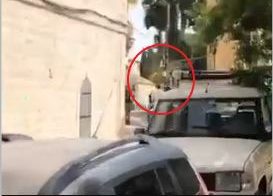 תיעוד: חייל חולץ מתקיפת חרדים קיצוניים בירושלים
