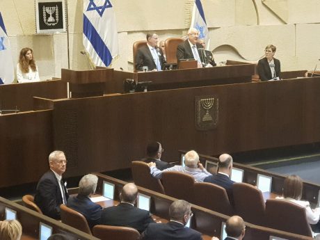 גלריה: חברי הכנסת ה-21 יוצאים לדרך