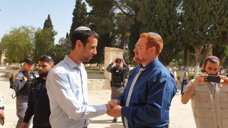 לפני ההשבעה: הח"כ הסרוג אריאל קלנר עלה להר הבית