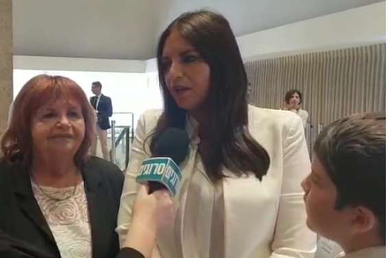 ח"כ ברק לסרוגים: "הייתי רוצה שסבתא תהיה איתי"