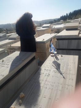 מיזם 'נר ודגל': תנועות הנוער עלו לקברי החללים