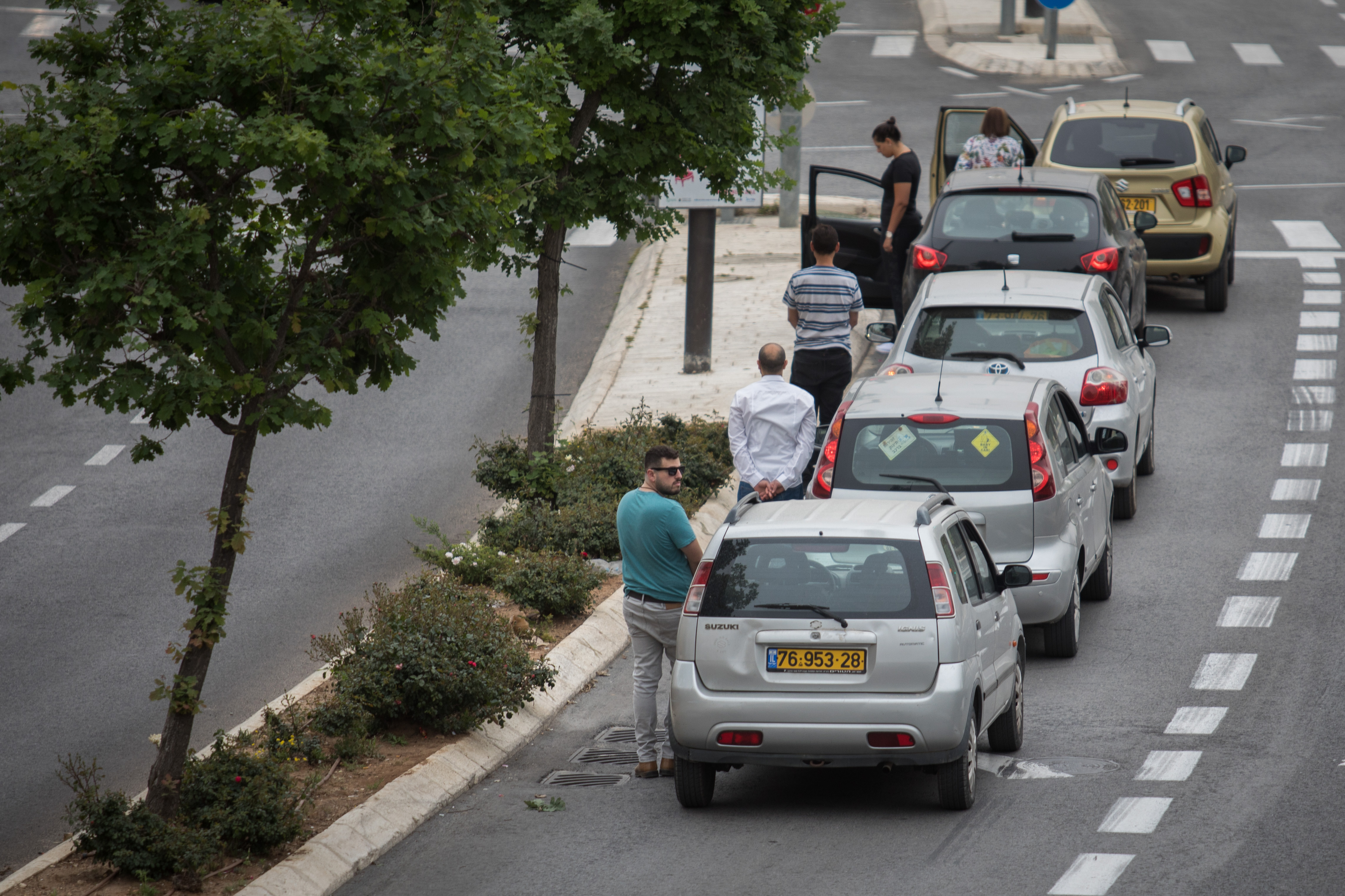 הרב וולנסקי: בזמן הצפירה, אל תגיד משניות או תהילים