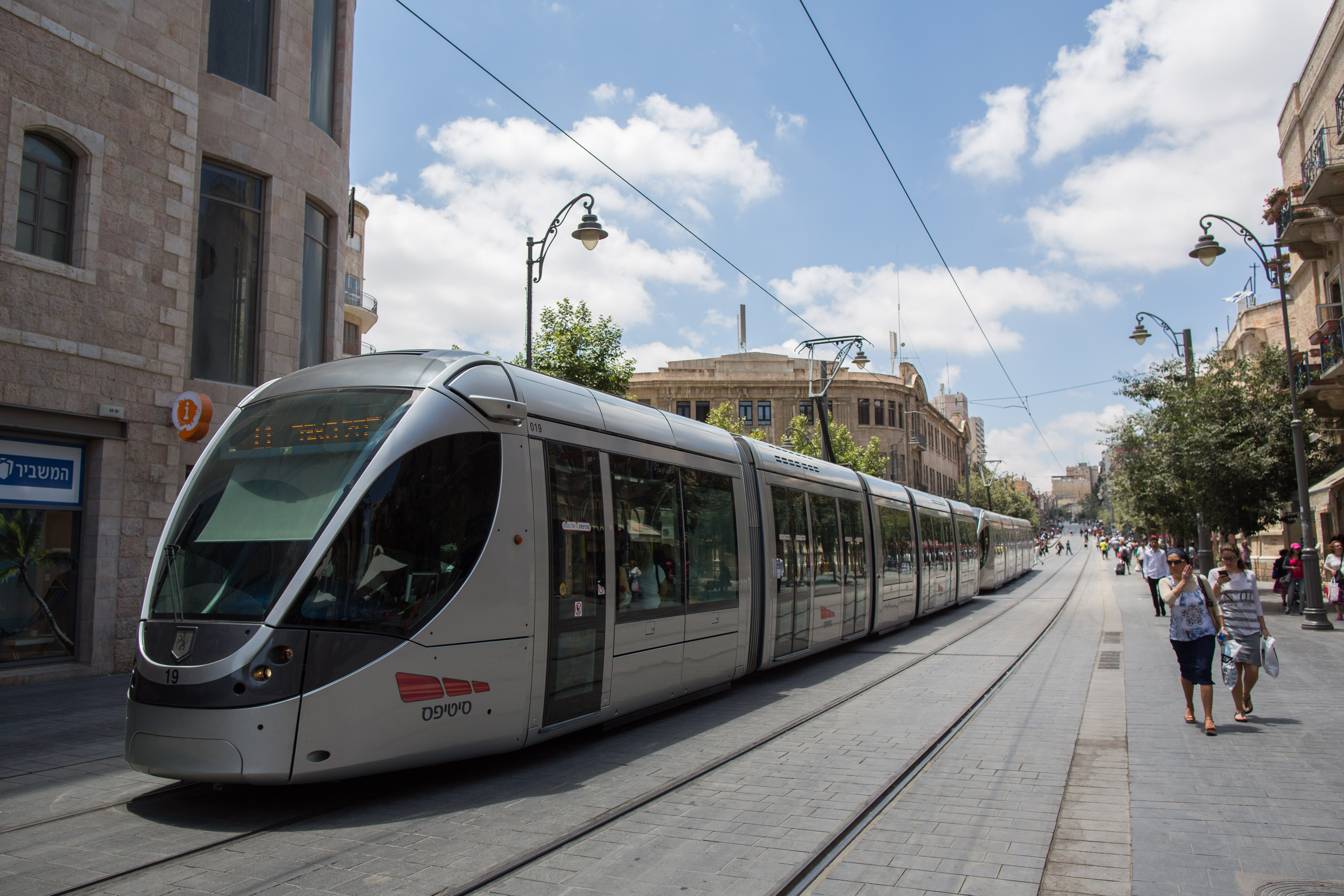 שתי חברות מתמודדות במכרז הרכבת הקלה בי-ם